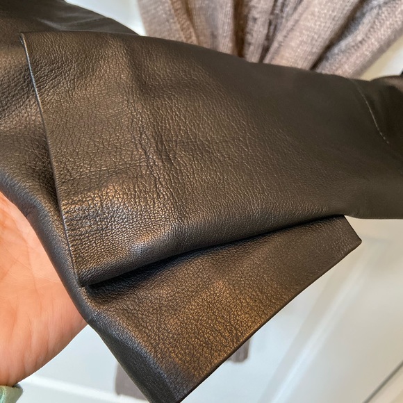 Sweater jacket in medium - Picture 5 of 7